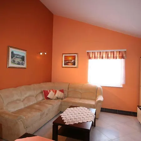 Soline 4 Soline (Krk)